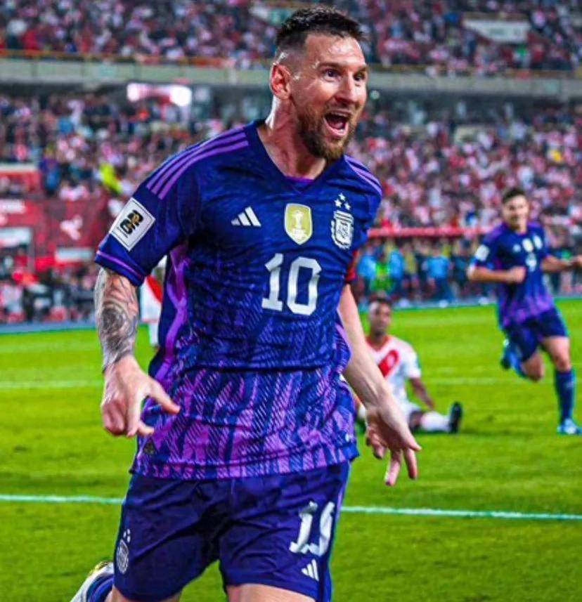 关于橄榄球官方公布最新积分榜，悬念再起的信息