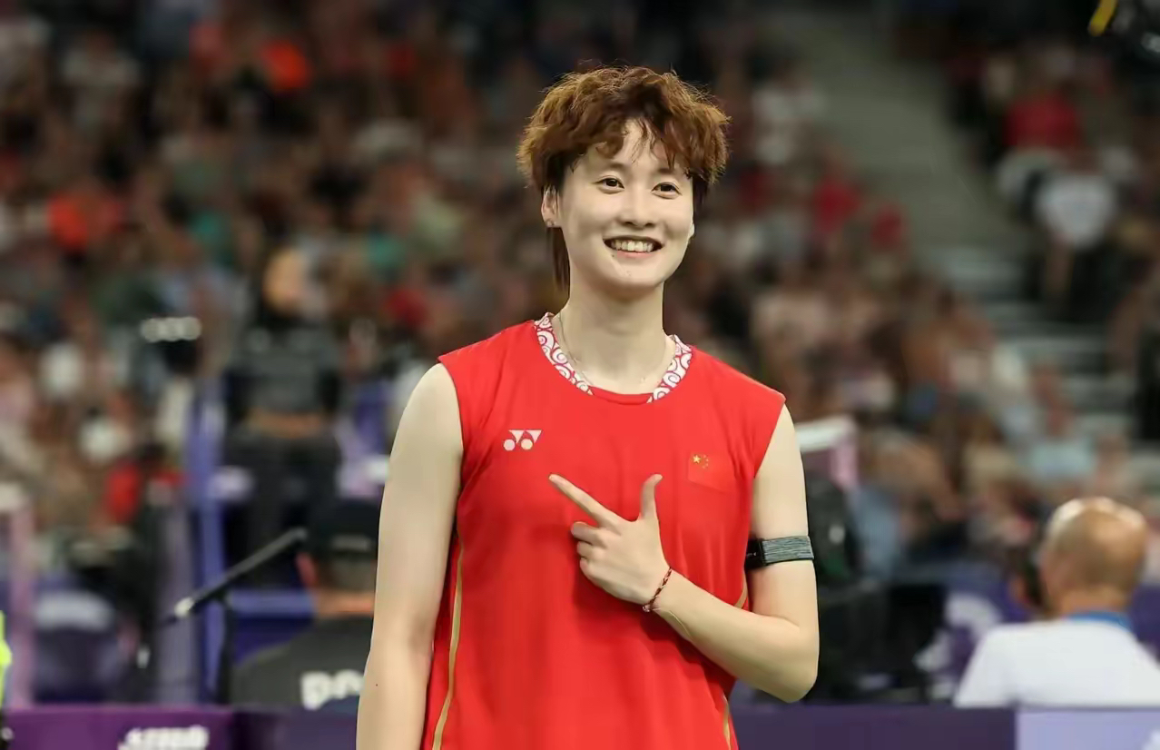 包含史诗对决！羽毛球上演极限翻盘的词条