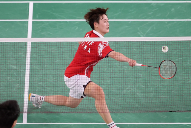 包含史诗对决！羽毛球上演极限翻盘的词条