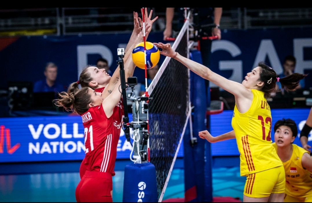 中国队绝杀波兰队，奥恰洛夫点燃赛场