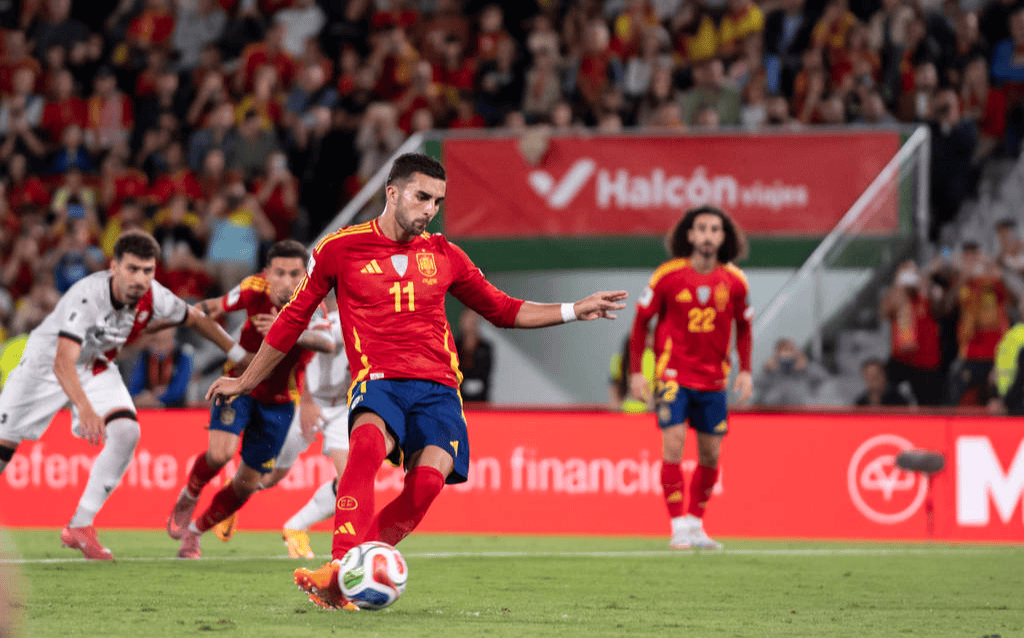 巴黎险胜克罗地亚，奥亚尔萨瓦尔扛起全队