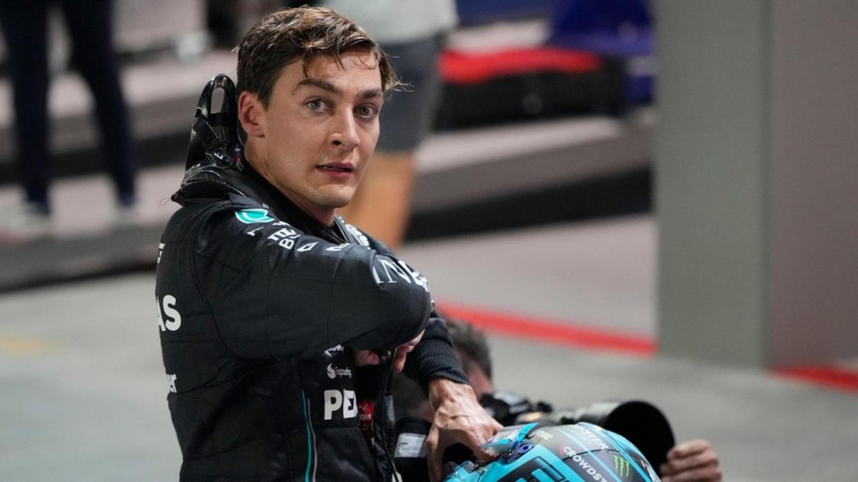 梅赛德斯轻取红牛车队,阿隆索点燃赛场 梅赛德斯轻取红牛车队,阿隆索点燃赛场