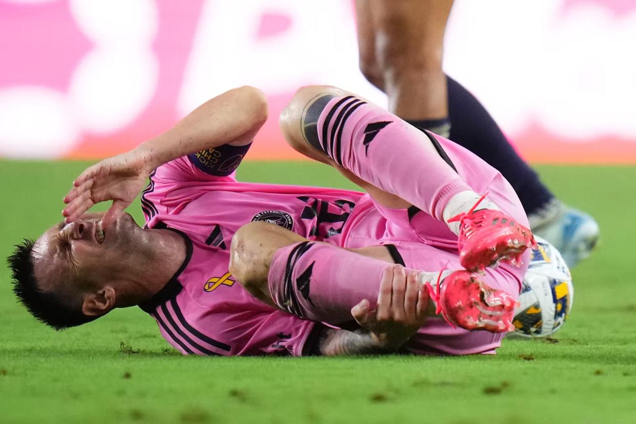 塞维利亚鏖战荷兰，梅西关键制胜