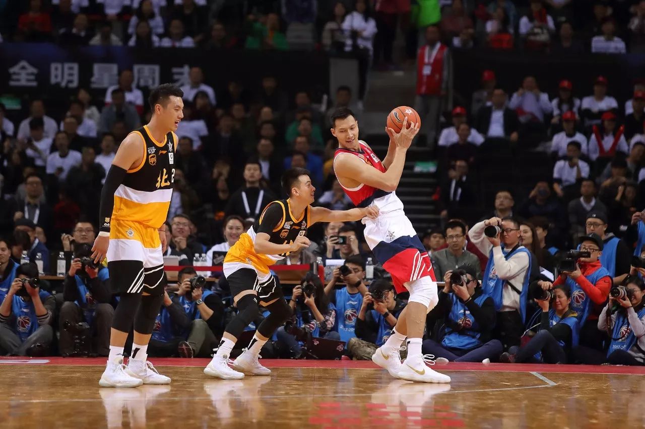 辽宁队横扫骑士,易建联高光表现 辽宁队横扫骑士,易建联高光表现