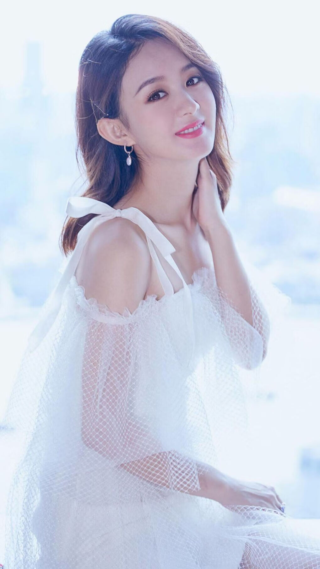 足球的双面叙事，德甲的血脉贲张与罗马的冷静手术