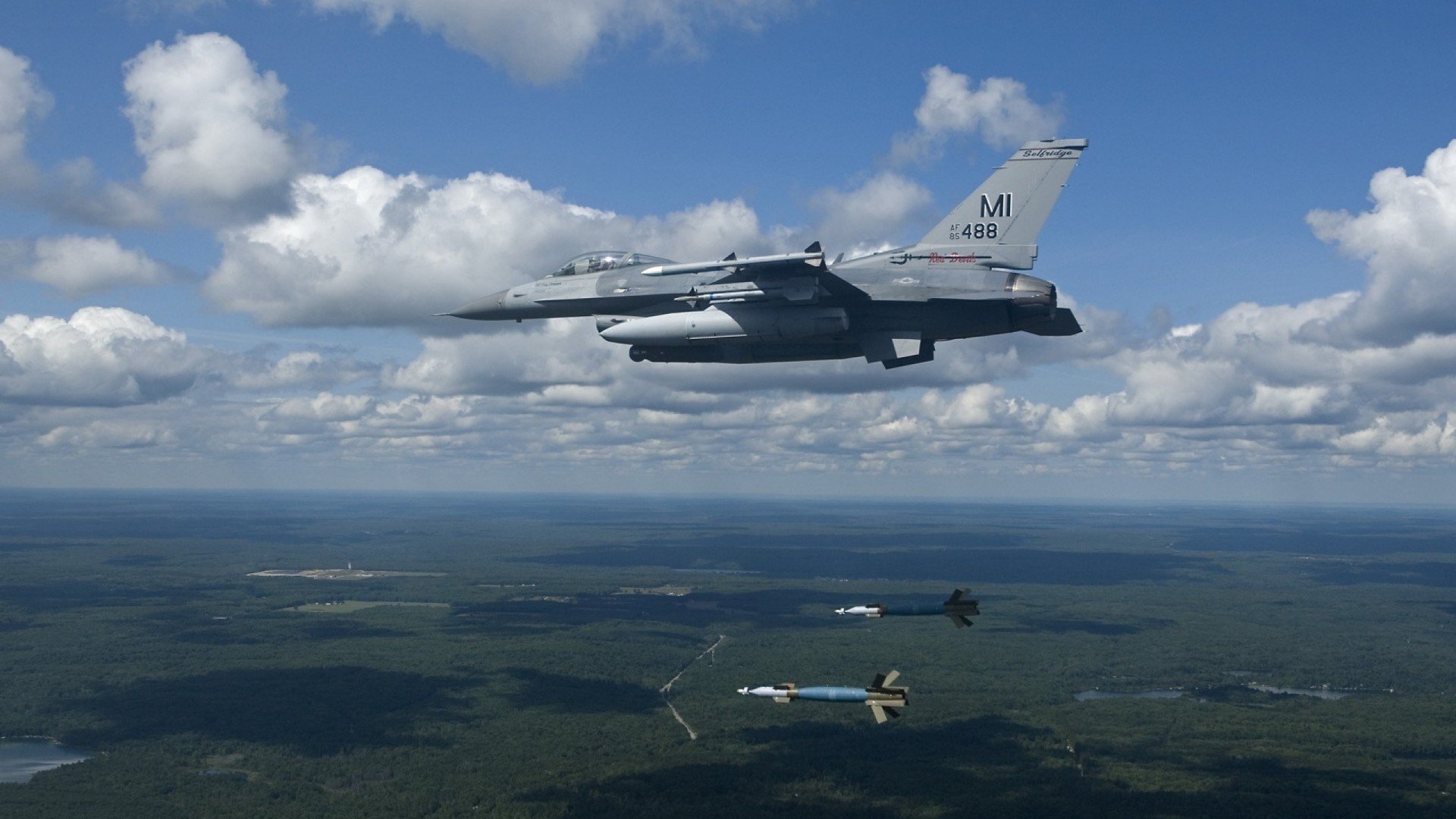 破次元对决!AC米兰鏖战洪都拉斯,本泽马临危救主上演神仙剧本