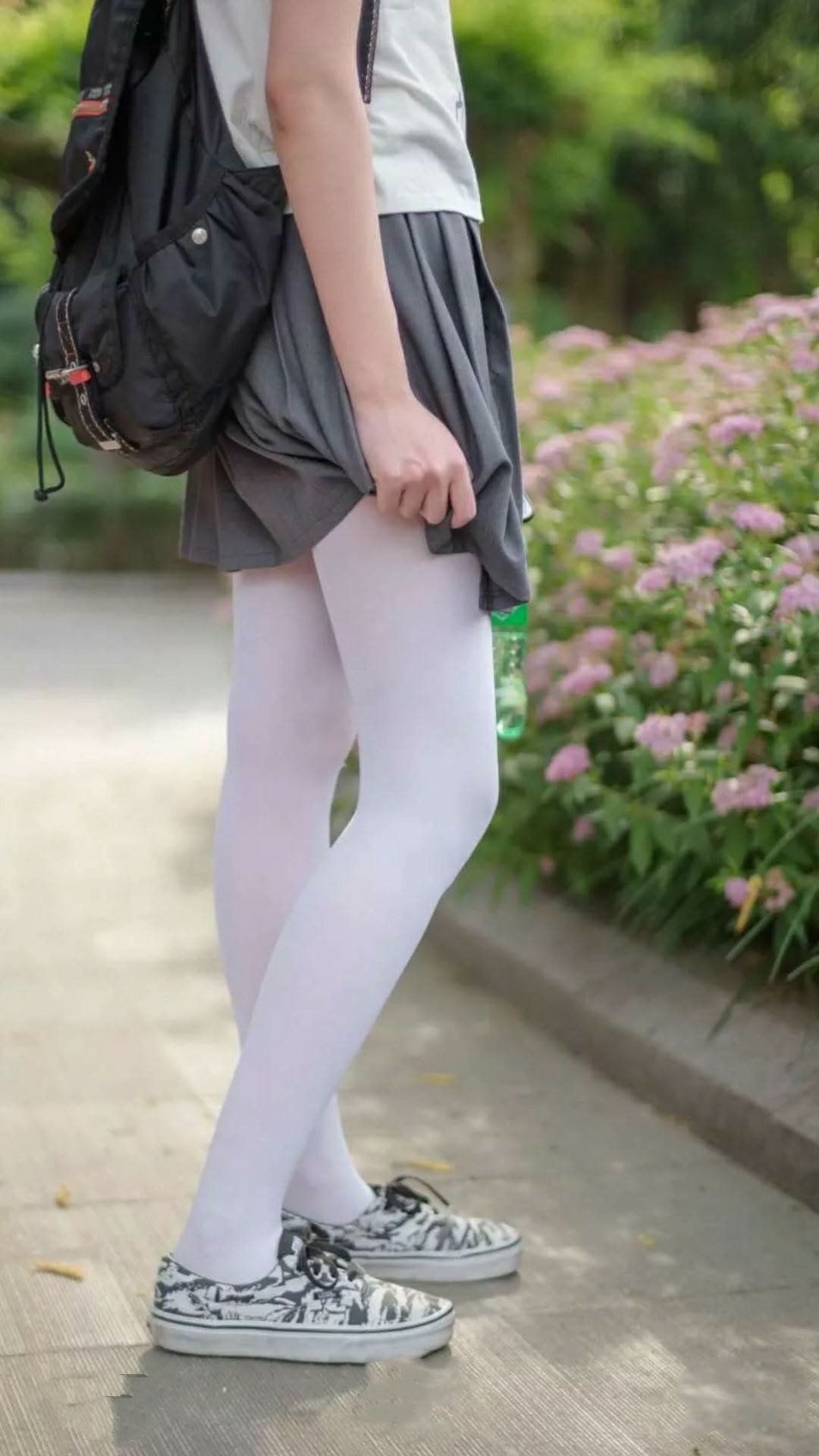 西班牙铁骑碾压莱比锡红牛,萨卡独造三球演绎完美之夜