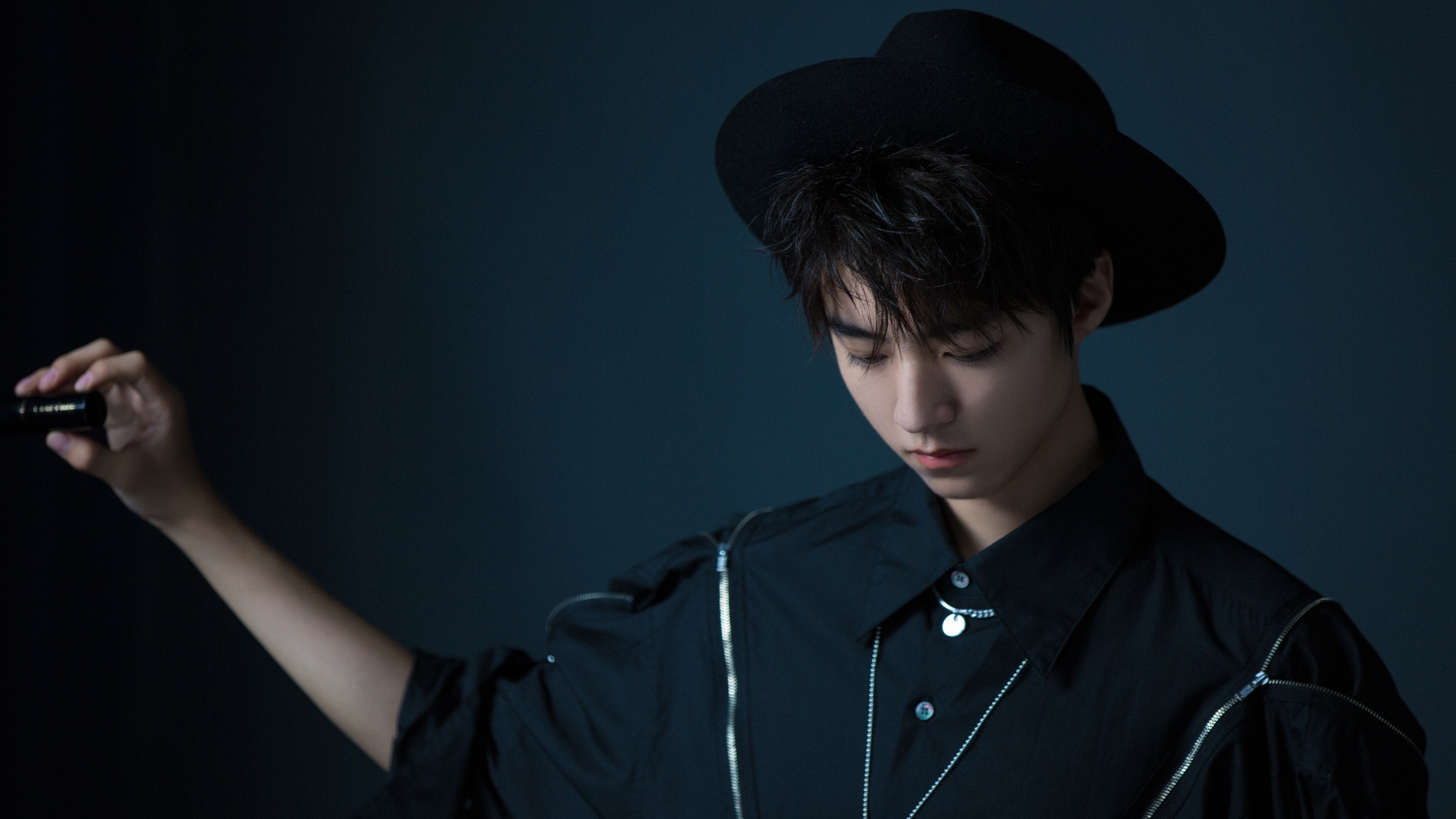 唯一性的定义,那晚在休斯顿,爱德华兹将转折点攥在了手心