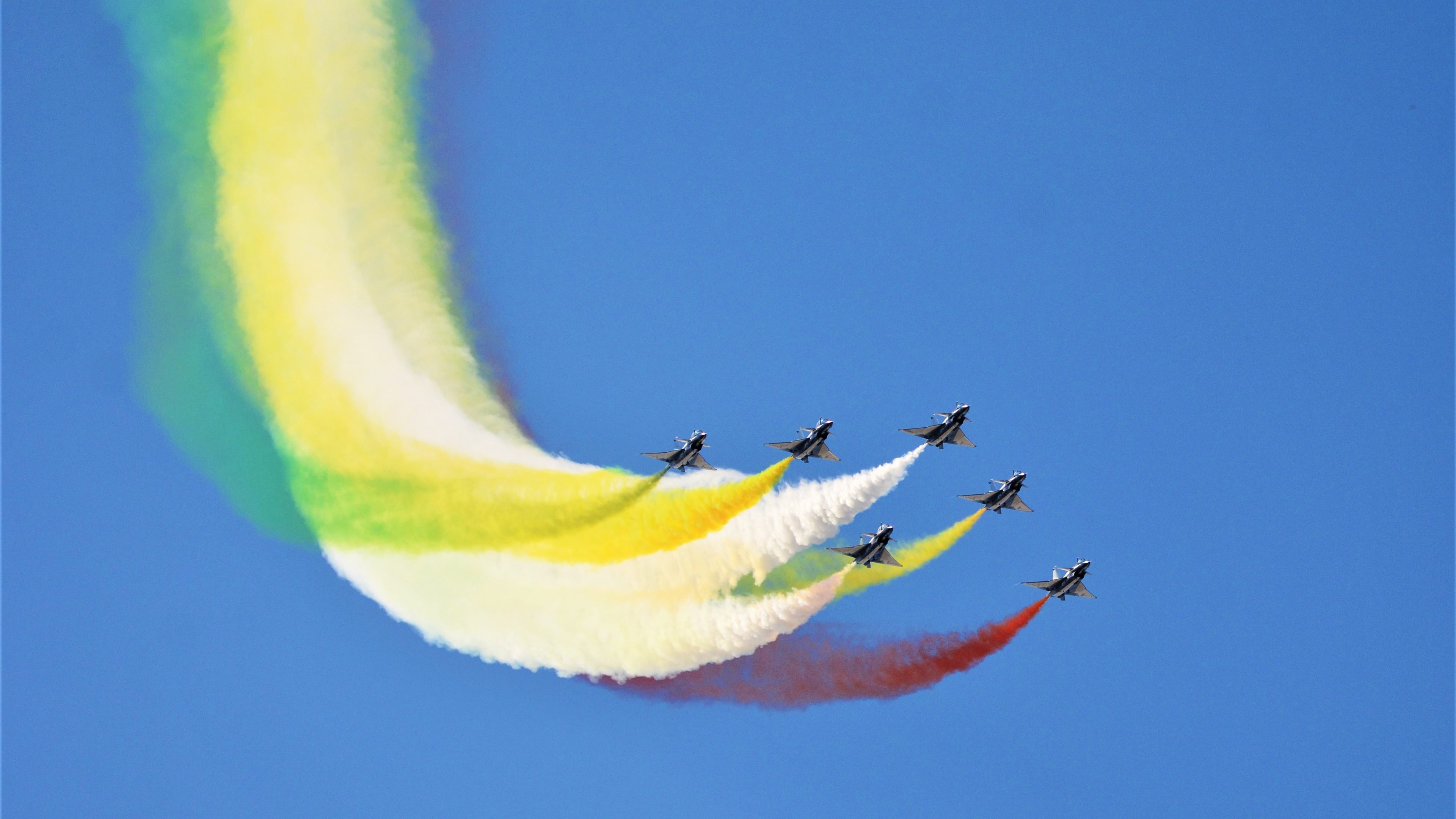 精密齿轮与野性风暴，当德布劳内的手术刀切开战场，巴萨的洪流如何淹没加纳的棱角